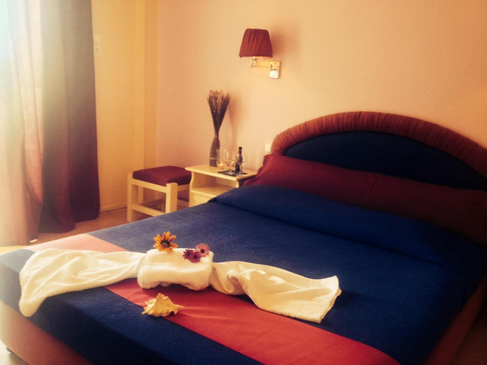 Hotel Petalidi Skala Mistegnon Pokoj fotografie