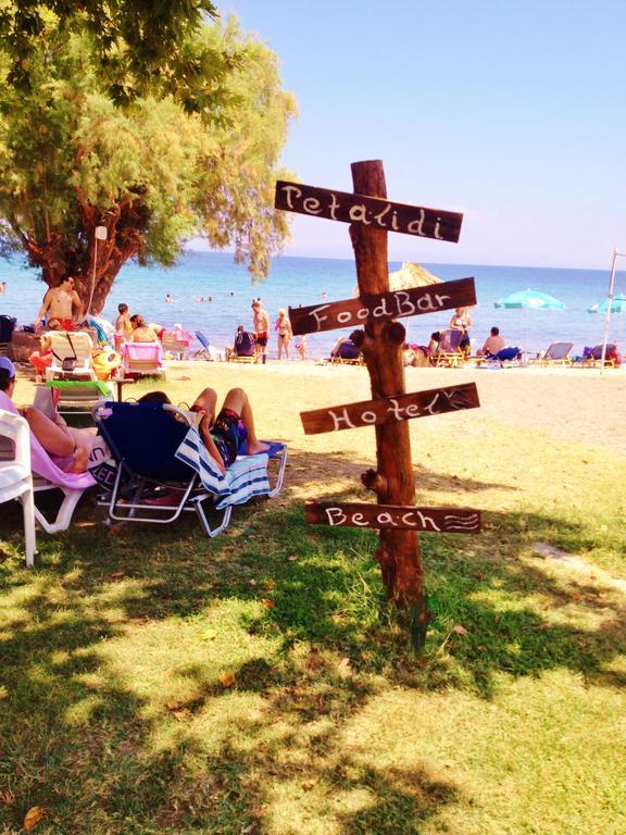 Hotel Petalidi Skala Mistegnon Exteriér fotografie