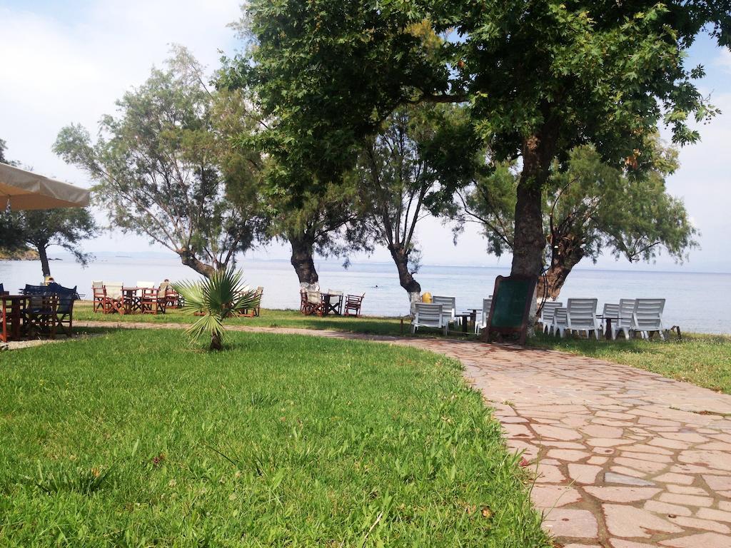 Hotel Petalidi Skala Mistegnon Exteriér fotografie