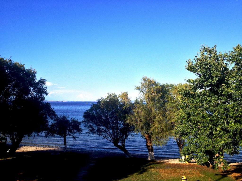 Hotel Petalidi Skala Mistegnon Exteriér fotografie